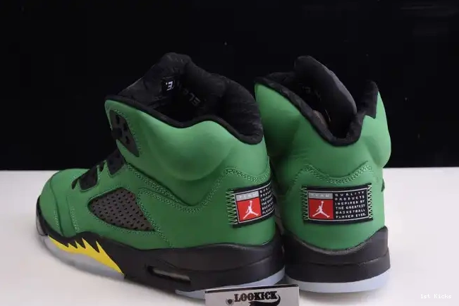 1st Kicks 5 Air Ducks CK6631-307 Oregon Jordan SE 0615